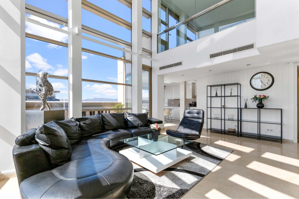Penthouse Duplex with whole City and Sea Views! main
